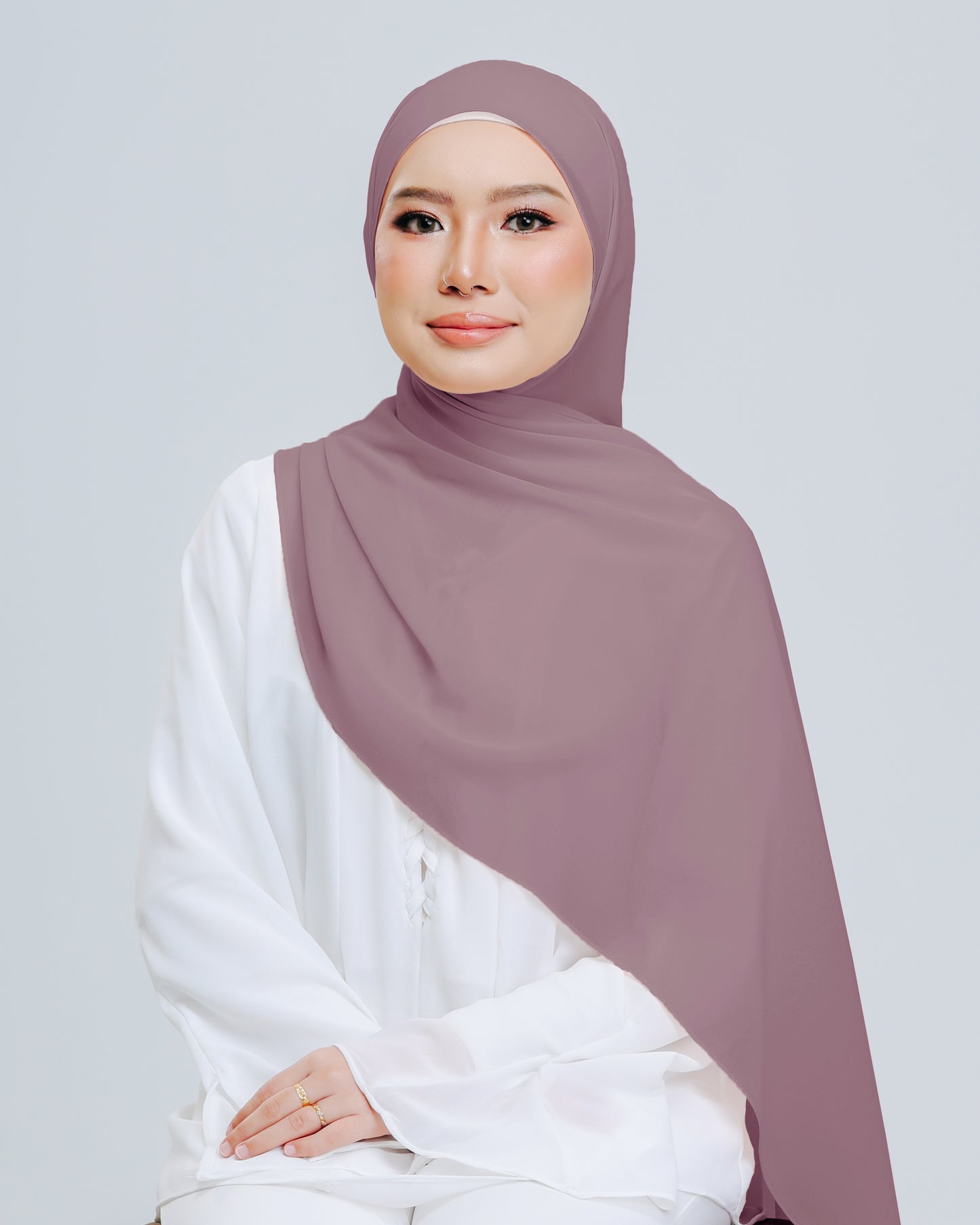Lubna Shawl