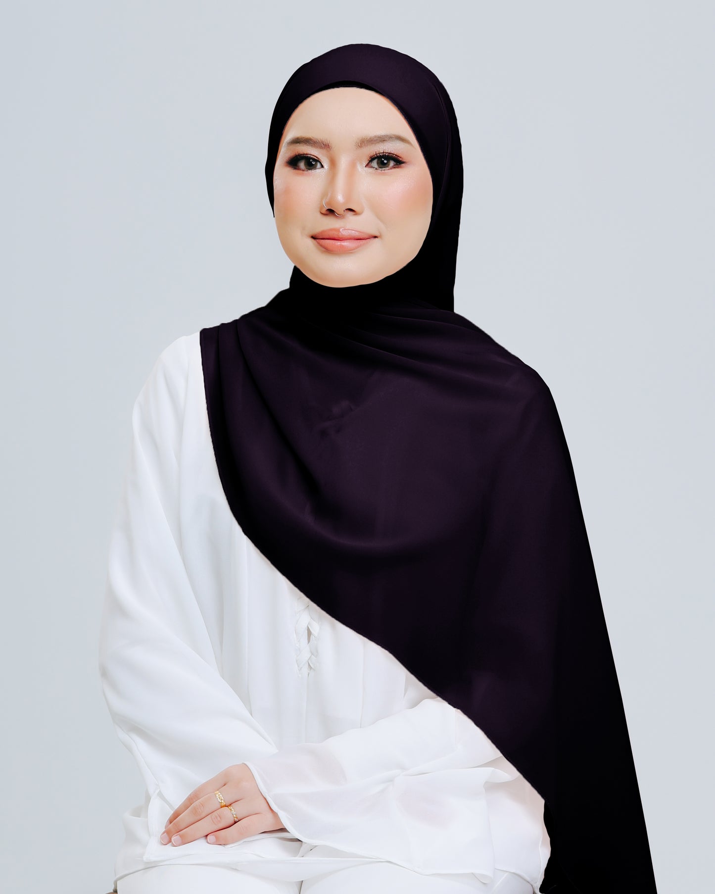 Lubna Shawl