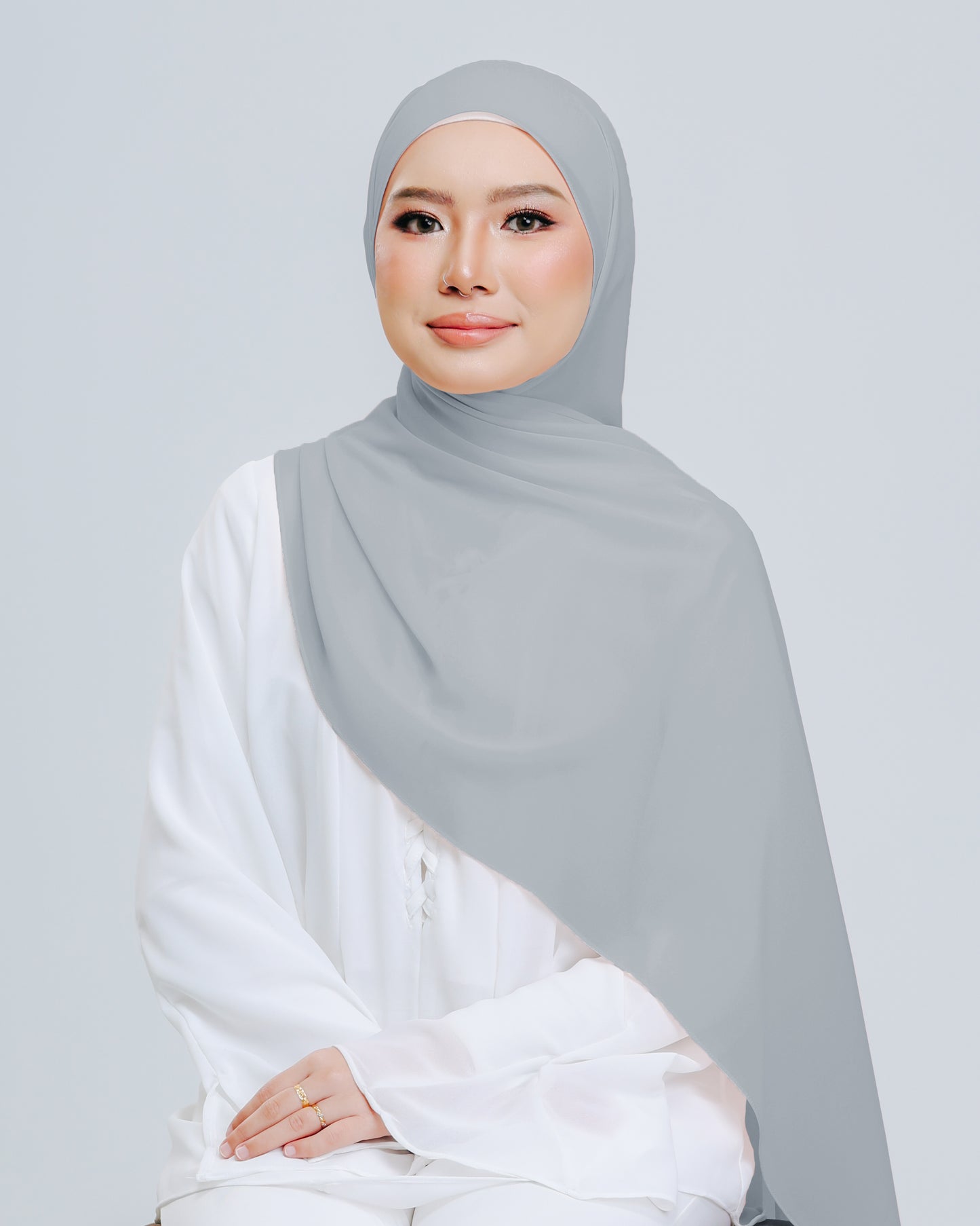Lubna Shawl
