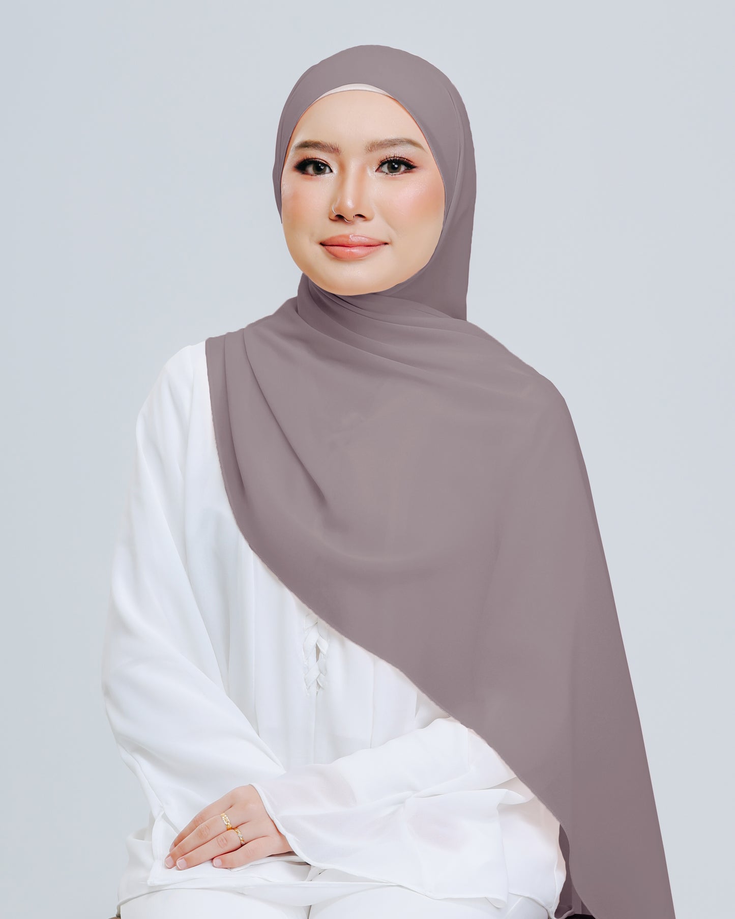 Lubna Shawl
