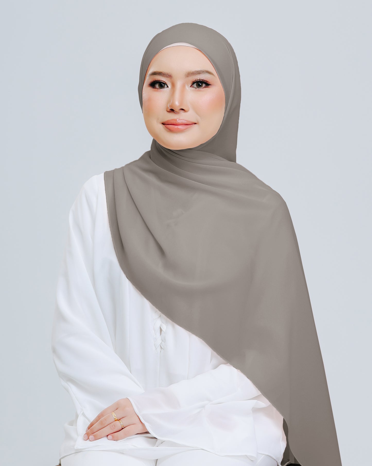 Lubna Shawl