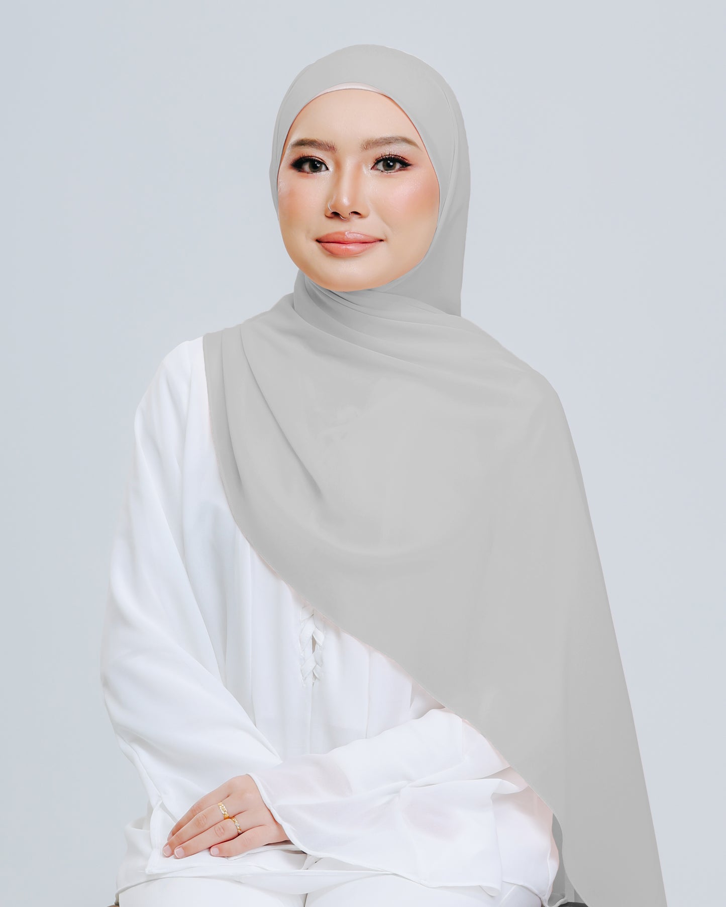 Lubna Shawl