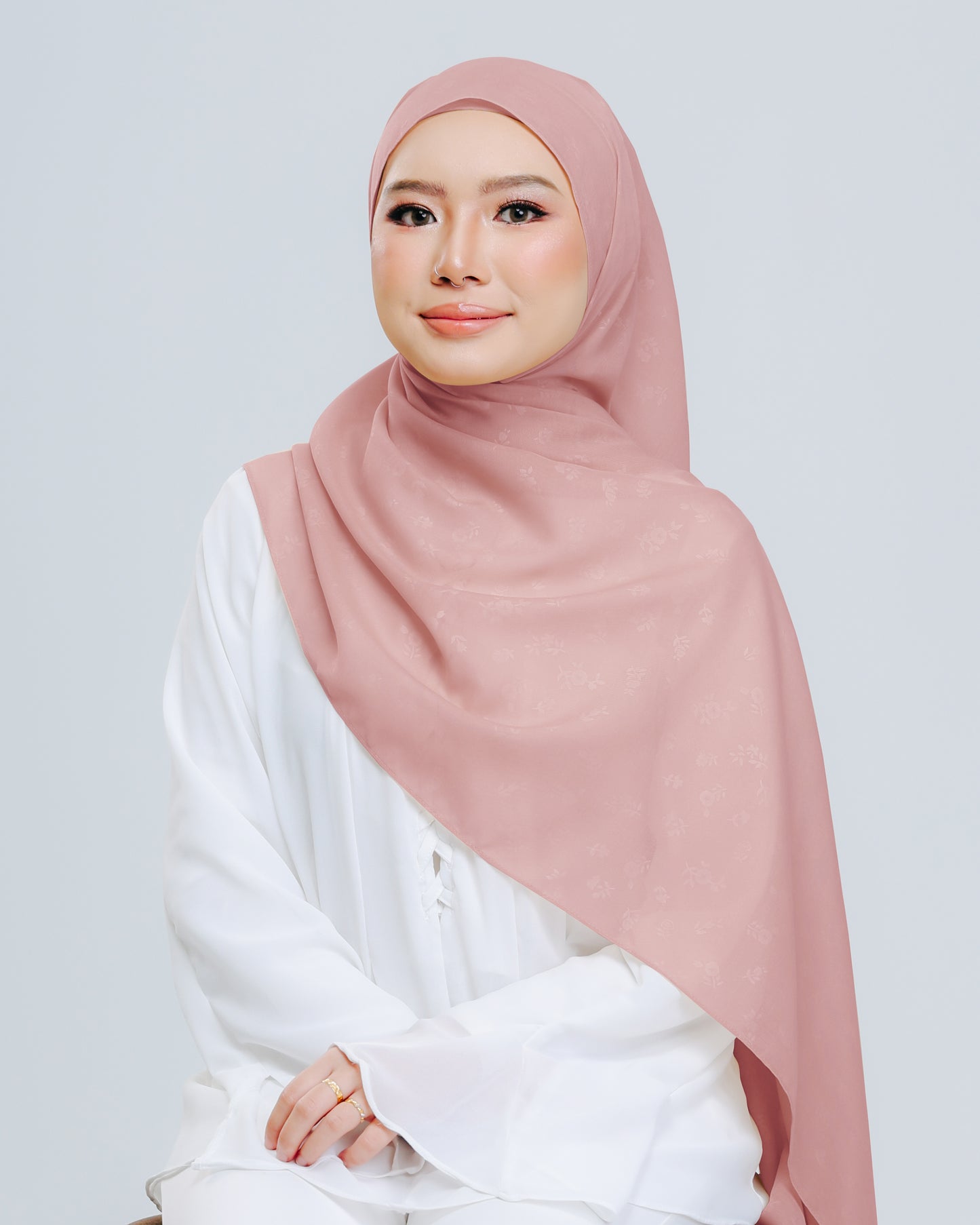 Empressa Shawl